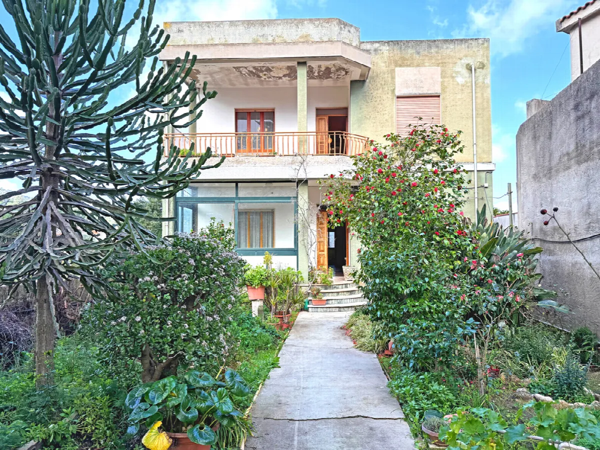 Casa indipendente in vendita a Gonnosfanadiga - foto 1