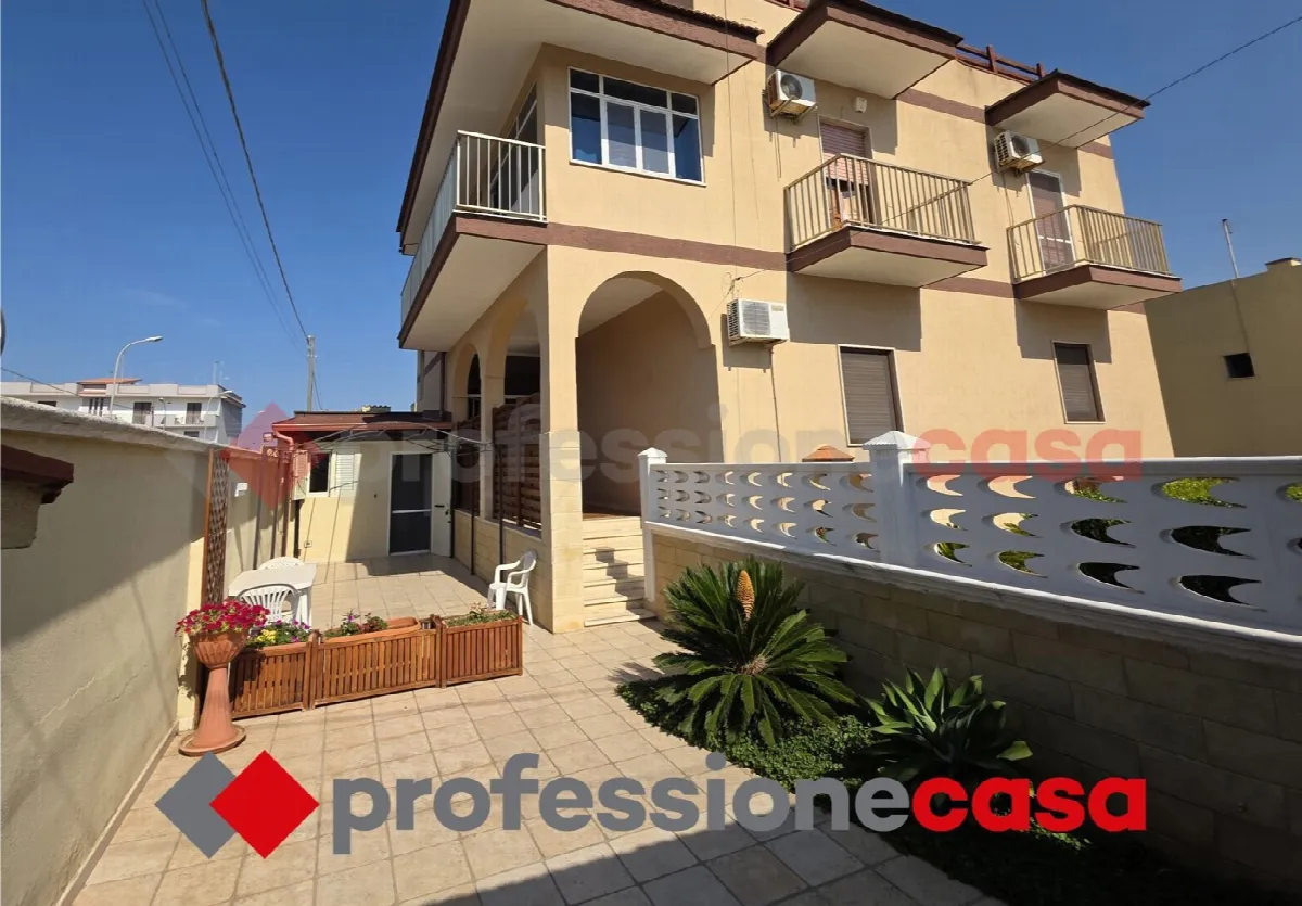 Casa bifamiliare in vendita a Taranto - foto 1