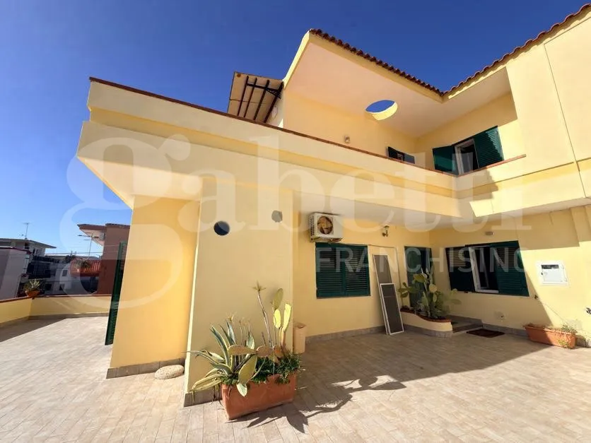 Casa indipendente in vendita a Monte di Procida - foto 2