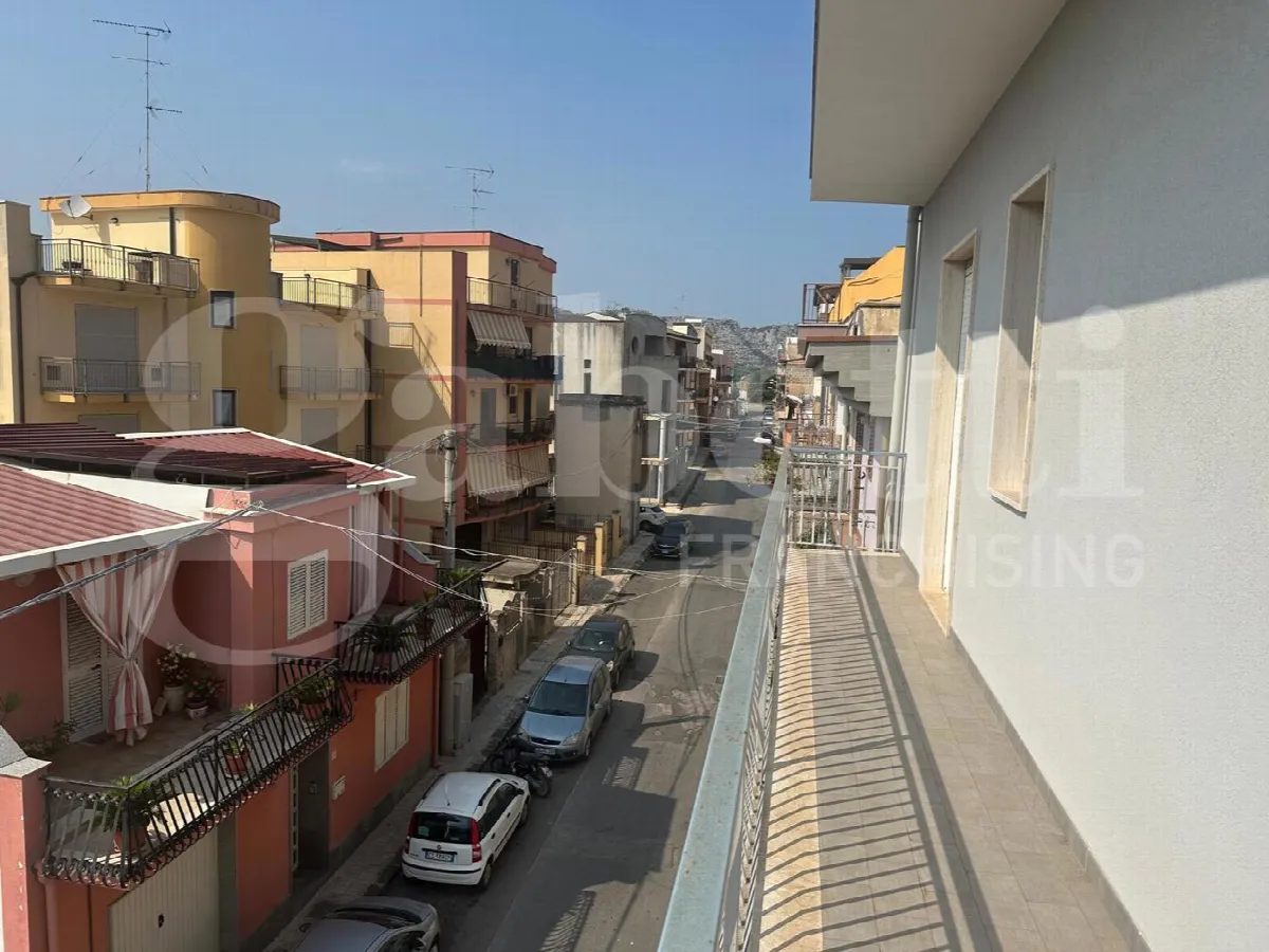 Appartamento in vendita a Floridia - foto 1