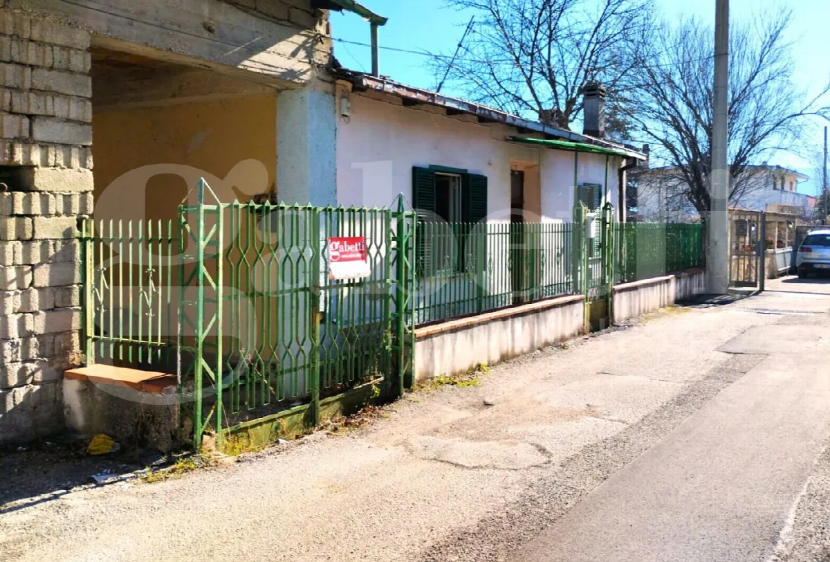 Casa indipendente in vendita a Avezzano - foto 1