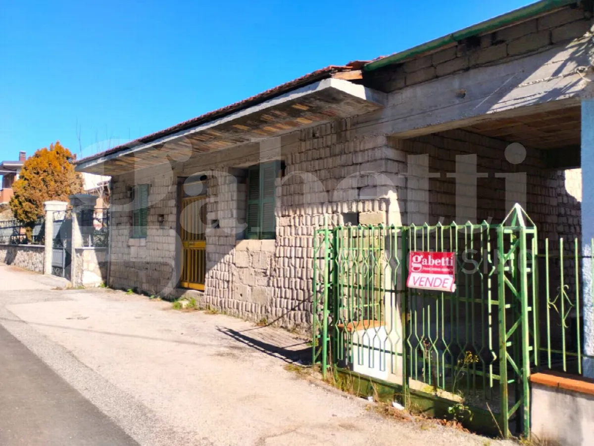 Casa indipendente in vendita a Avezzano - foto 2