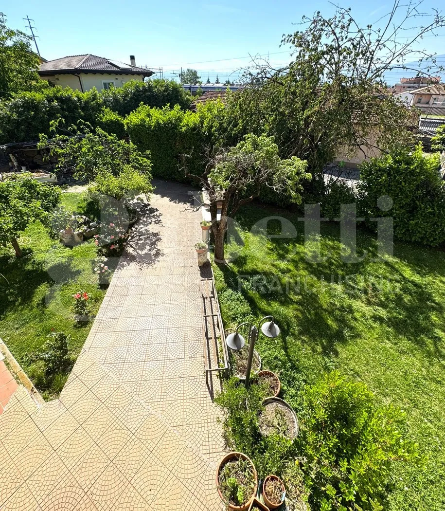 Casa indipendente in vendita a Avezzano - foto 4