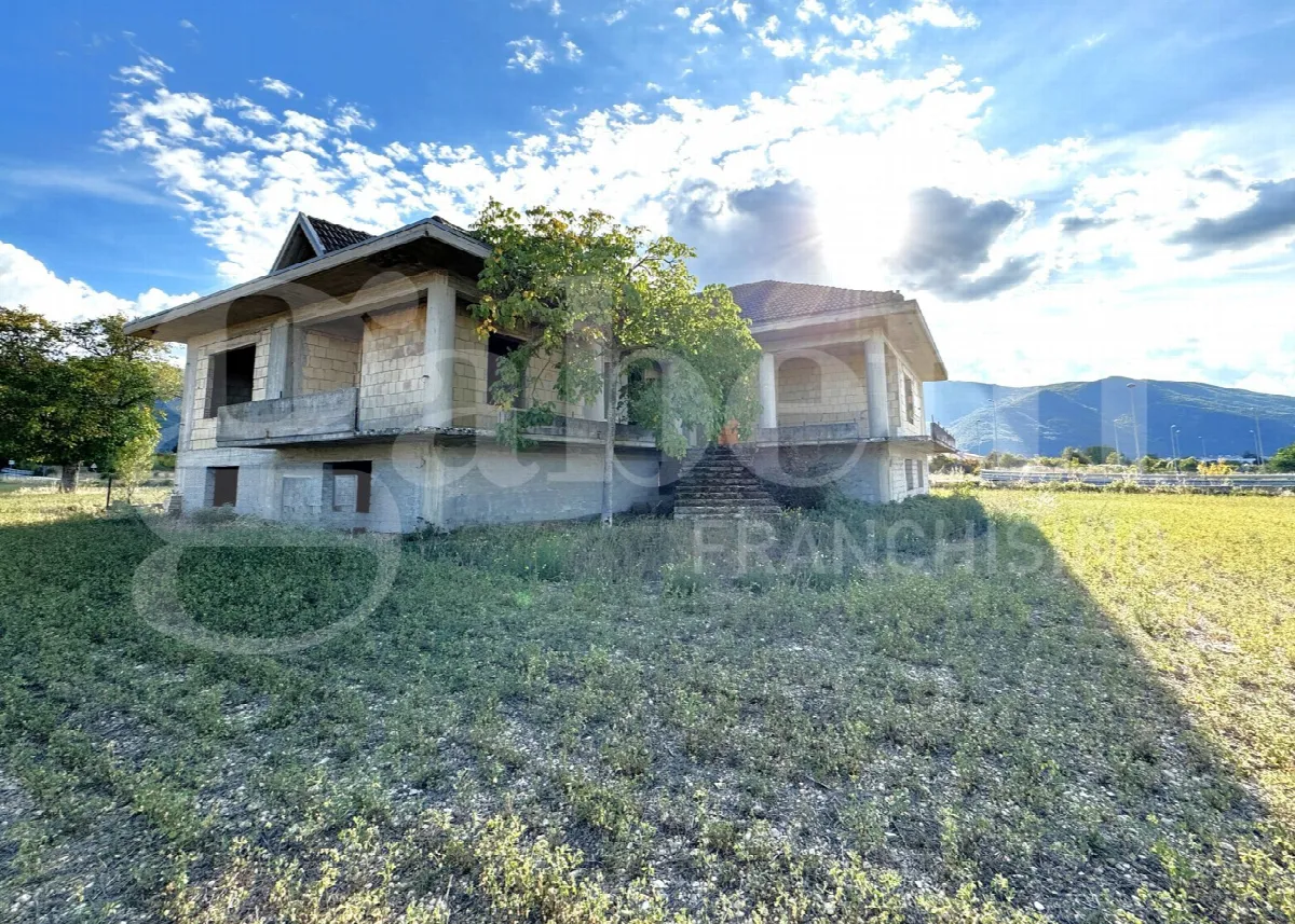 Villa in vendita a Trasacco - foto 6