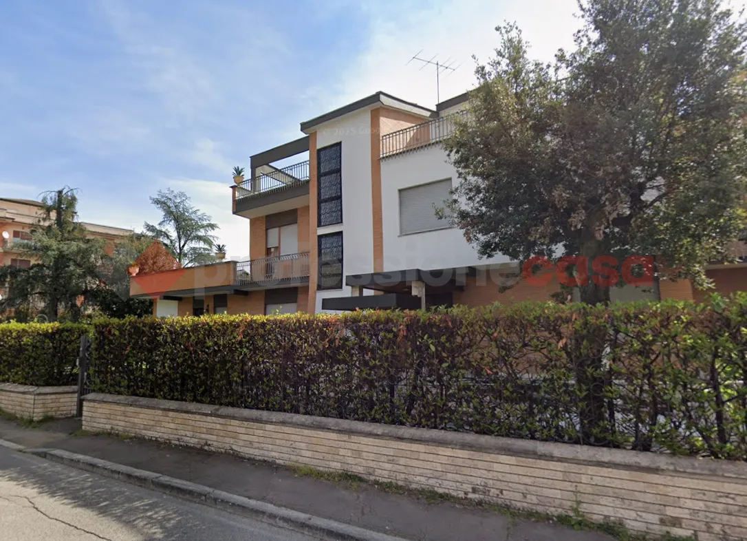 Casa indipendente in vendita a Frosinone - foto 4