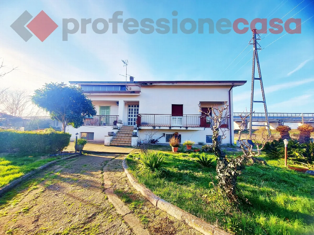 Casa indipendente in vendita a Aquino - foto 1