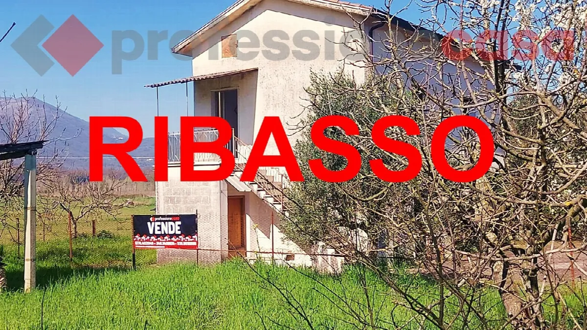 Casa indipendente in vendita a Rocca d'Evandro - foto 1