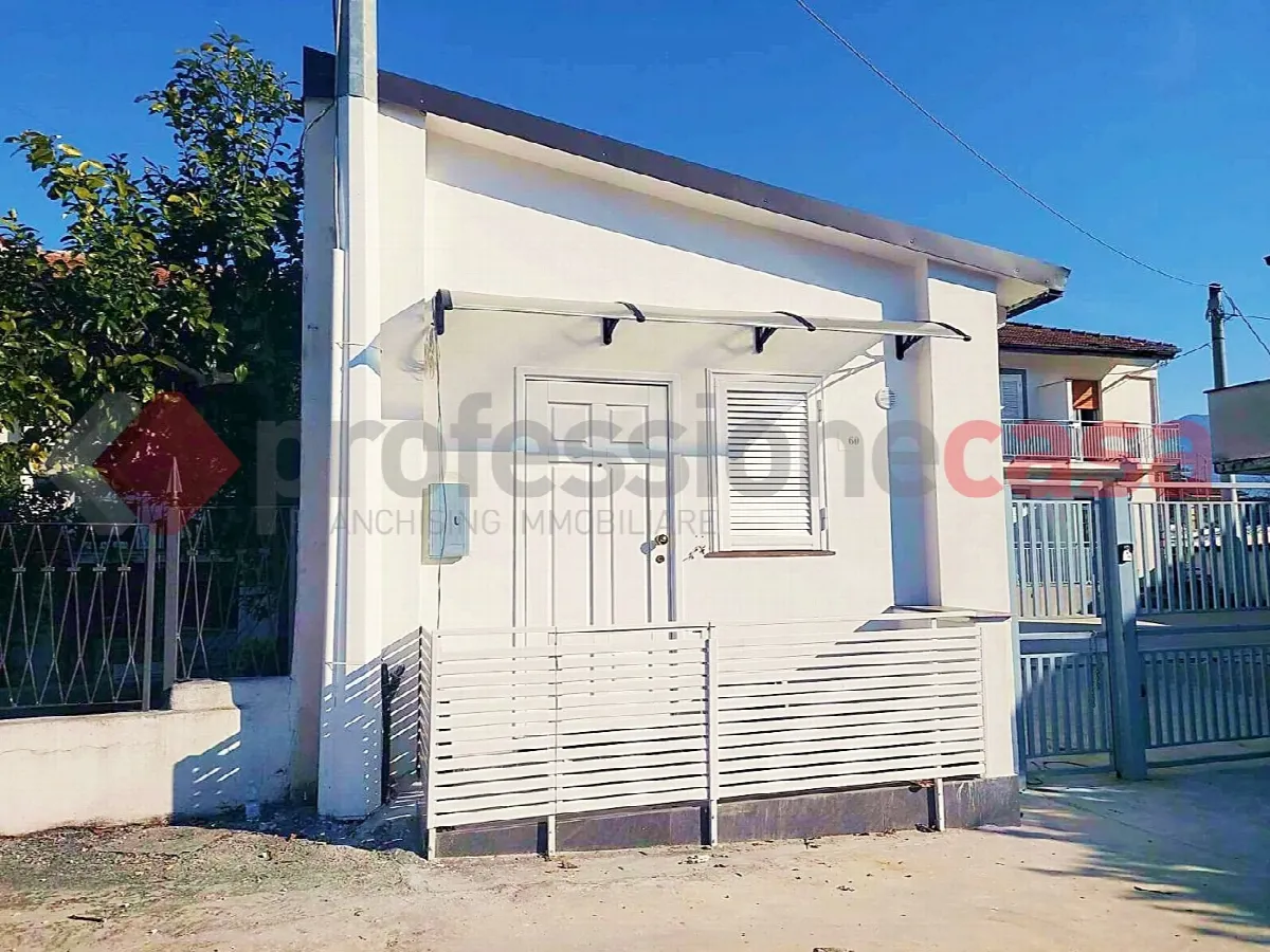 Casa indipendente in vendita a Piedimonte San Germano - foto 1
