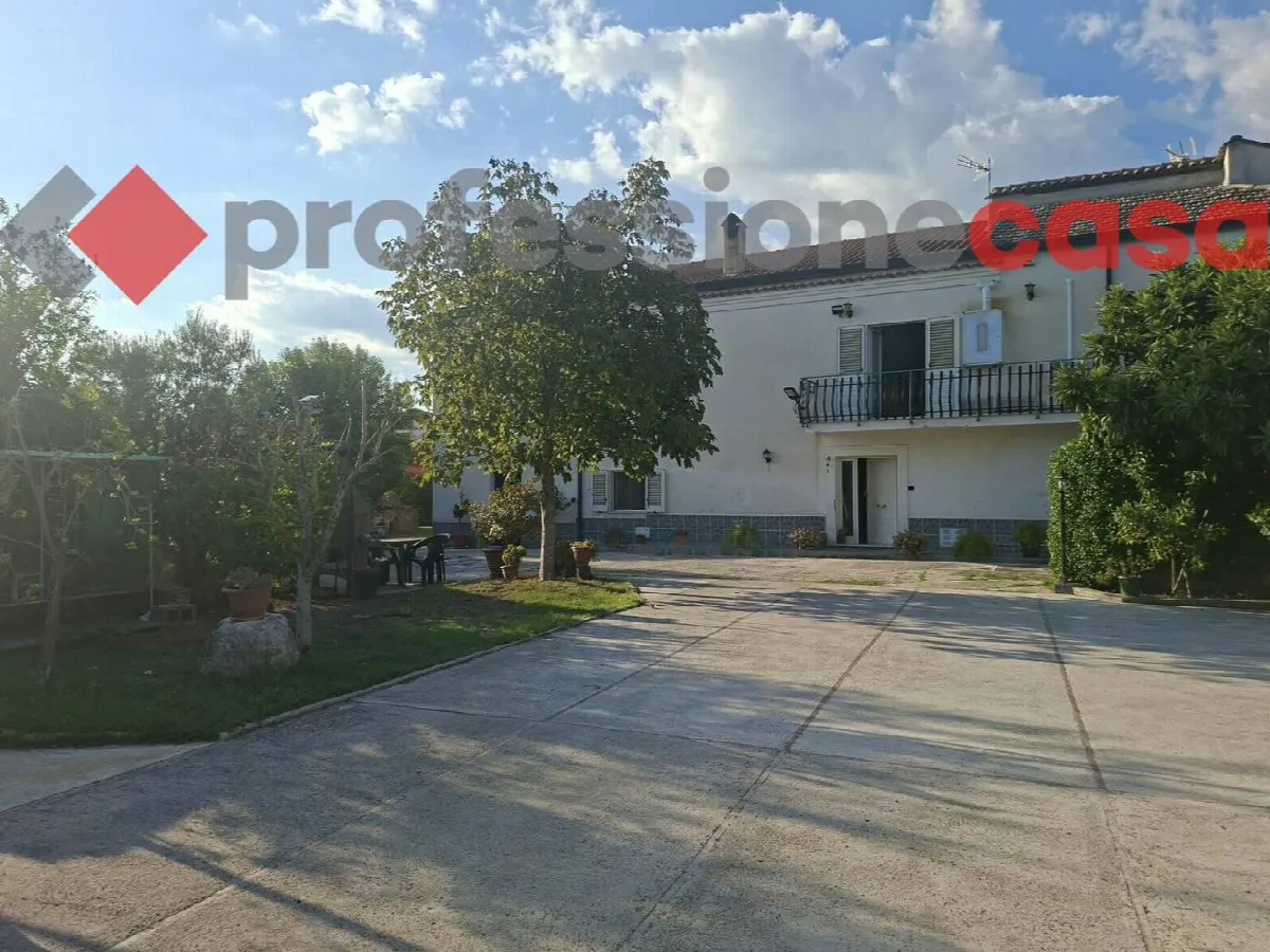 Casa indipendente in vendita a Villa Santa Lucia - foto 3