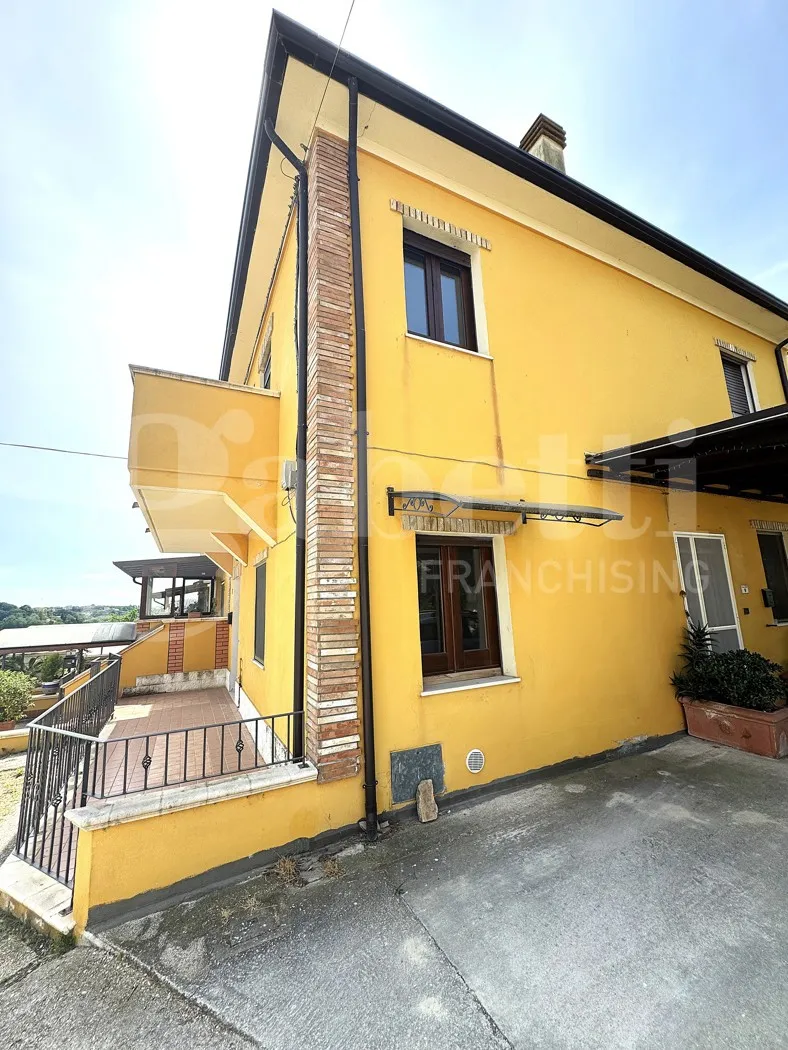 Casa indipendente in vendita a Spoltore - foto 2