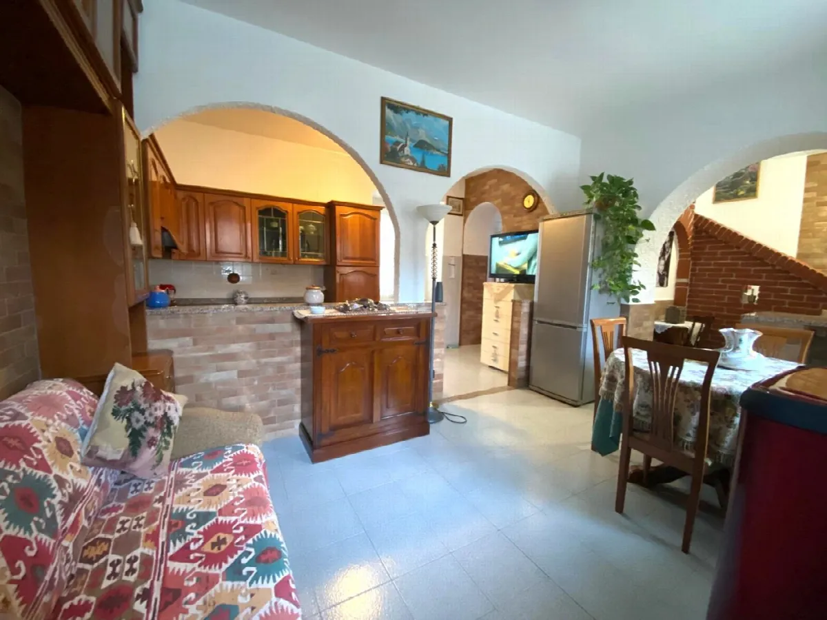 Casa indipendente in vendita a Borgo San Siro - foto 4