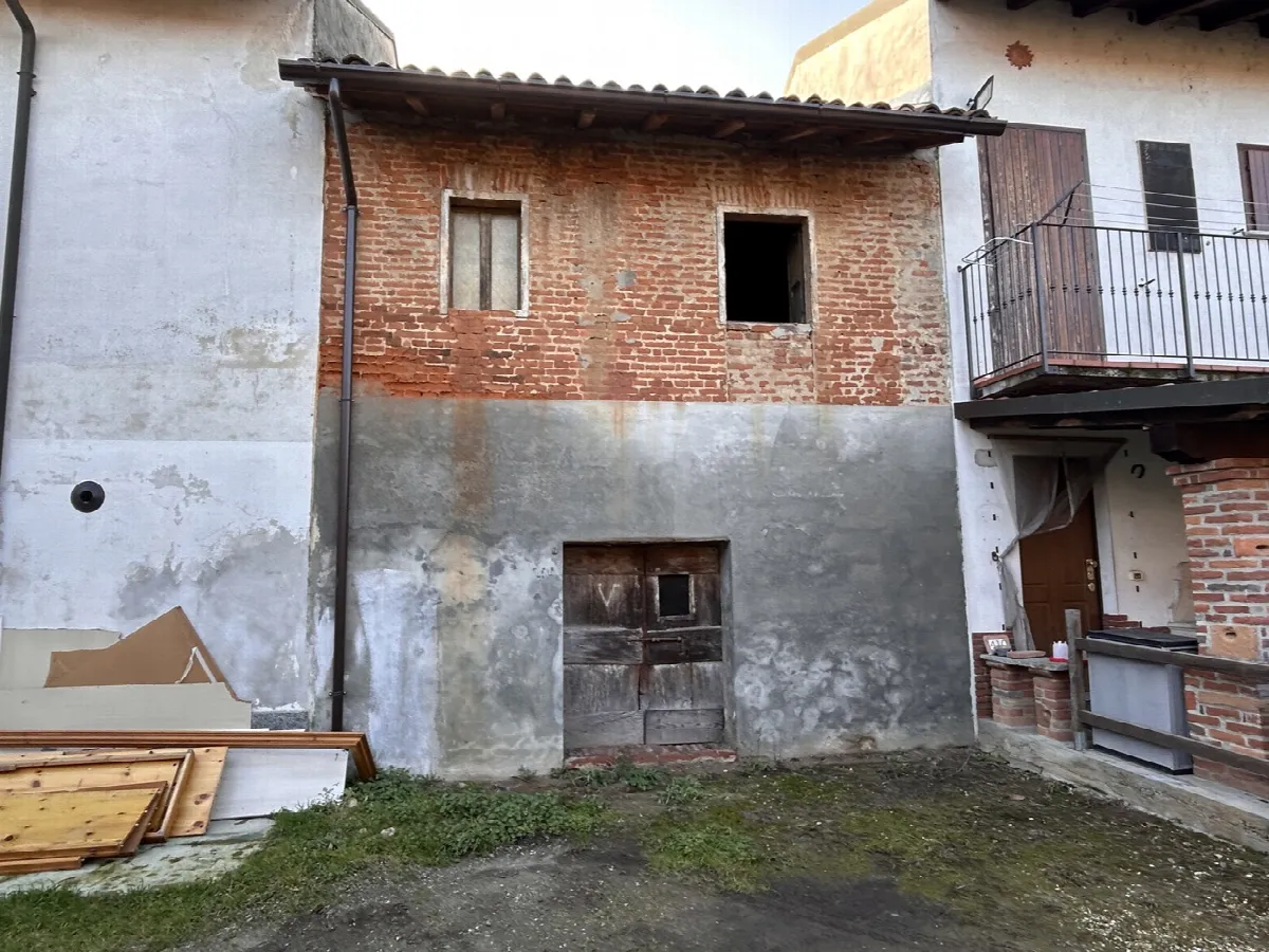 Casa indipendente in vendita a Dorno - foto 3