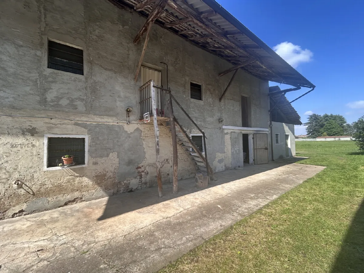 Casa indipendente in vendita a Dorno - foto 3