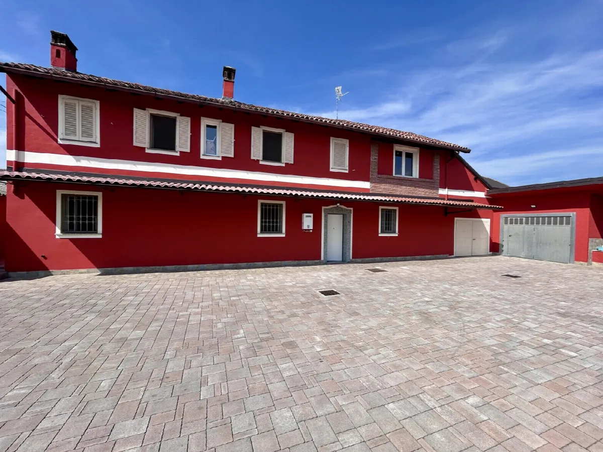 Casa indipendente in vendita a Dorno - foto 1