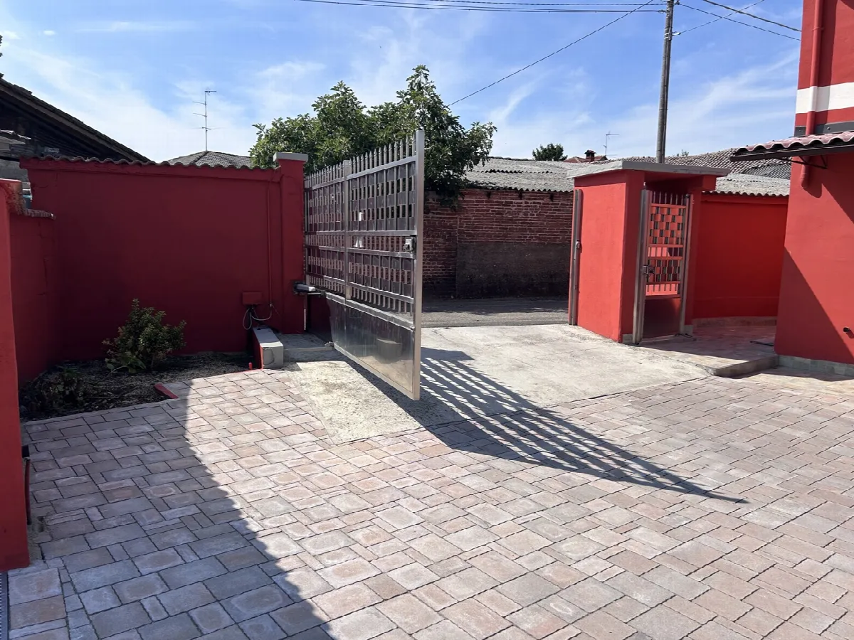 Casa indipendente in vendita a Dorno - foto 7