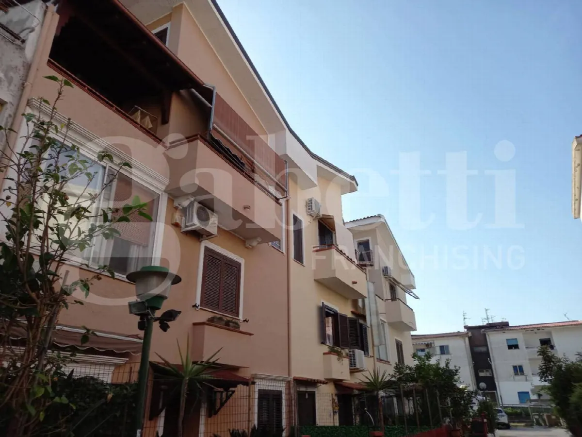 Villetta a schiera in vendita a Scalea - foto 1