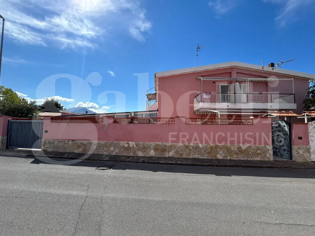 Casa bifamiliare in vendita a Scalea - foto 1