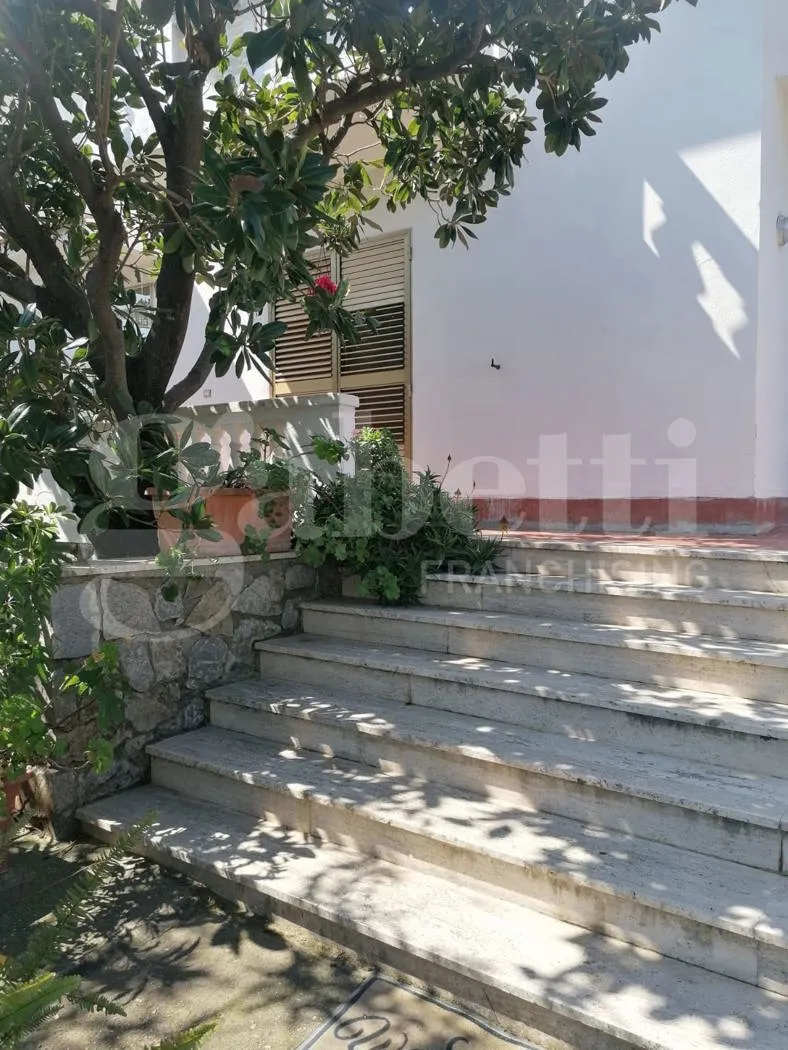 Casa bifamiliare in vendita a Scalea - foto 1