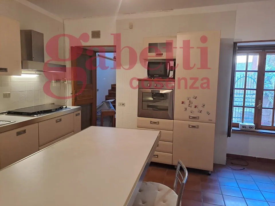 Casa indipendente in vendita a Cosenza - foto 3