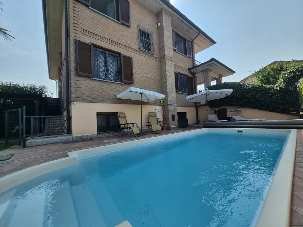 Casa bifamiliare in vendita a Landriano - foto 1