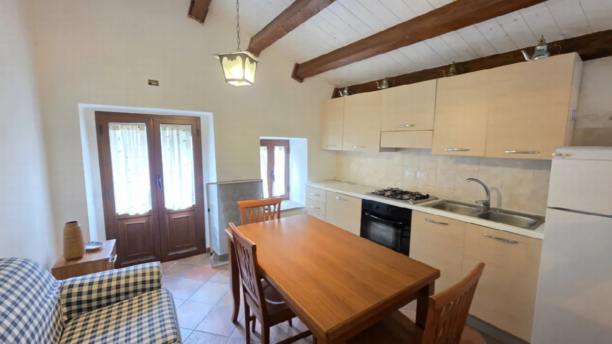 Casa indipendente in vendita a Basicò - foto 1