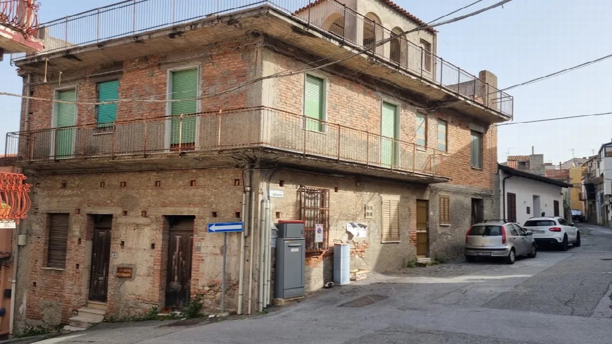 Stabile in vendita a Gualtieri Sicaminò - foto 3