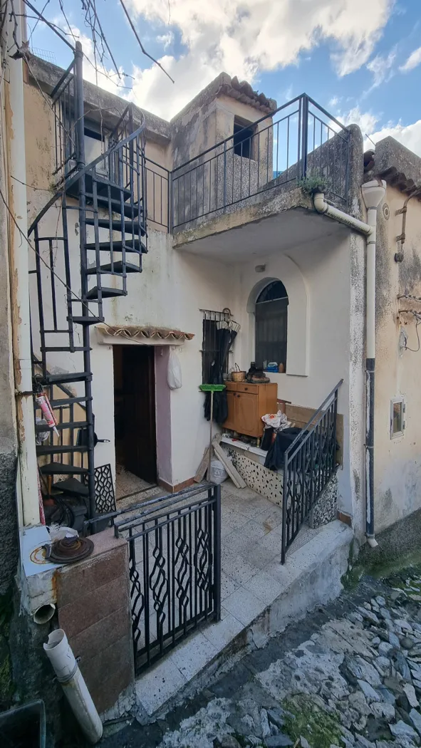 Casa indipendente in vendita a Castroreale - foto 1