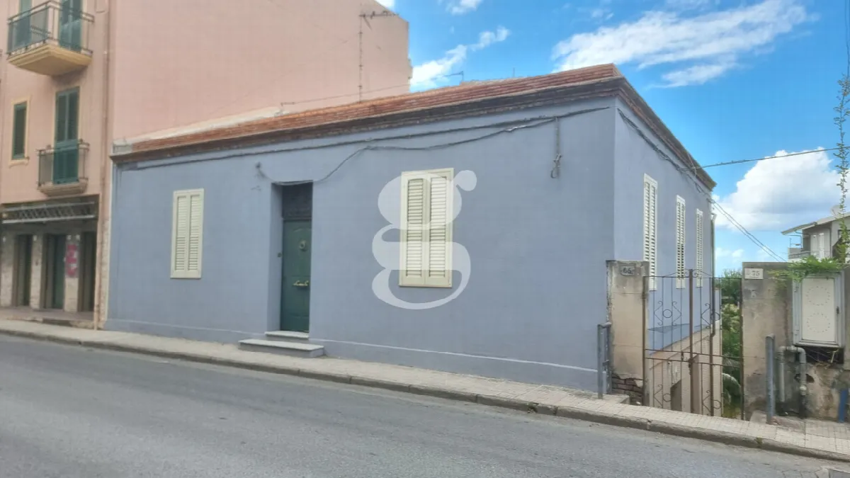 Casa indipendente in vendita a Villafranca Tirrena - foto 1