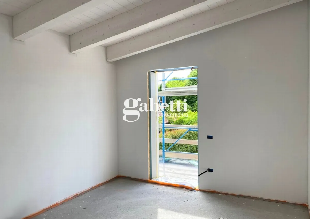 Casa indipendente in vendita a Due Carrare - foto 4