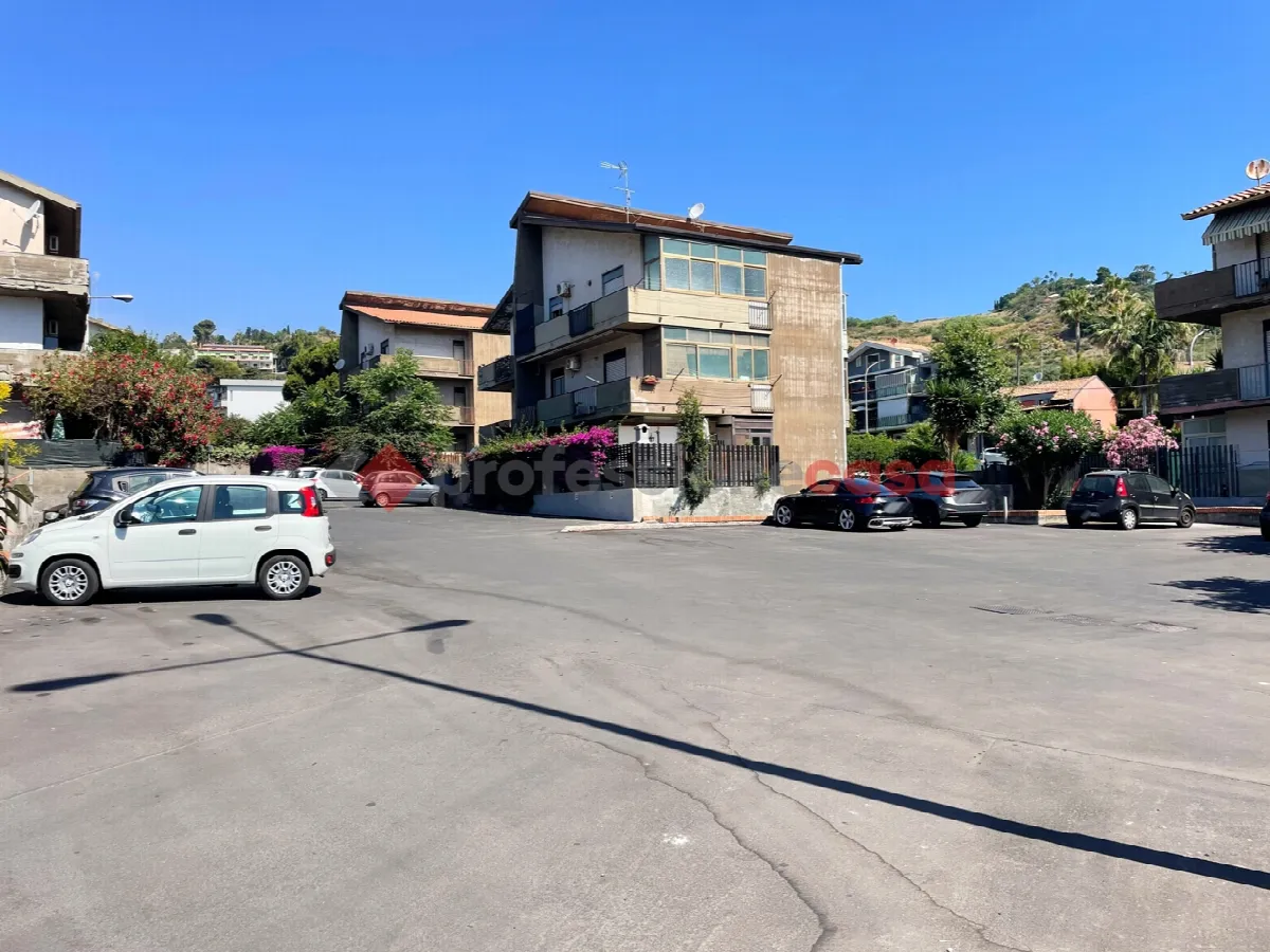 Appartamento in vendita a Aci Castello - foto 2