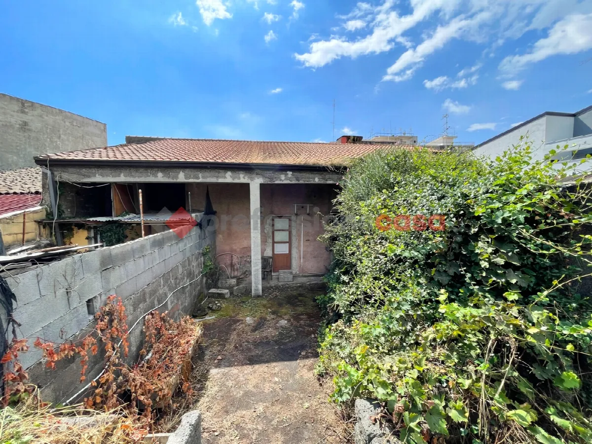 Casa indipendente in vendita a Gravina di Catania - foto 4