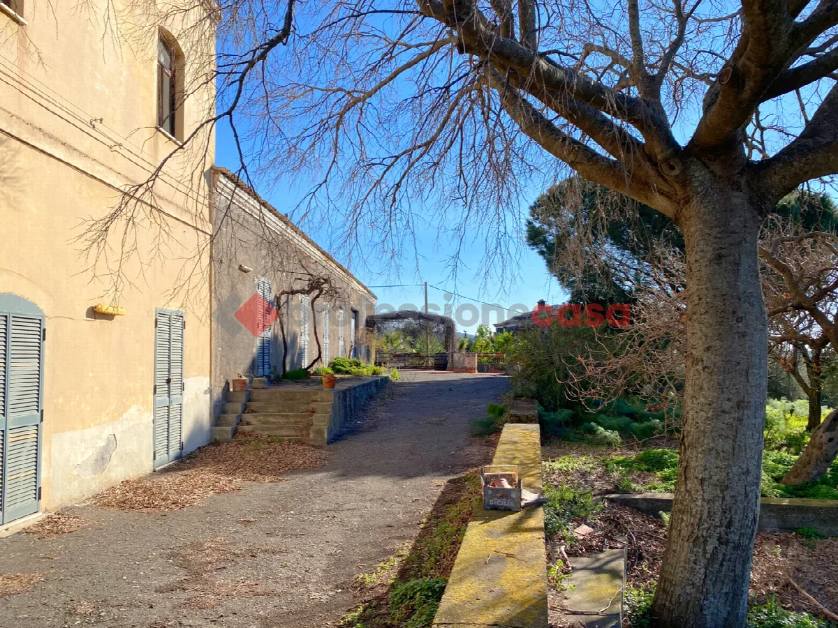 Rustico in vendita a Ragalna - foto 1
