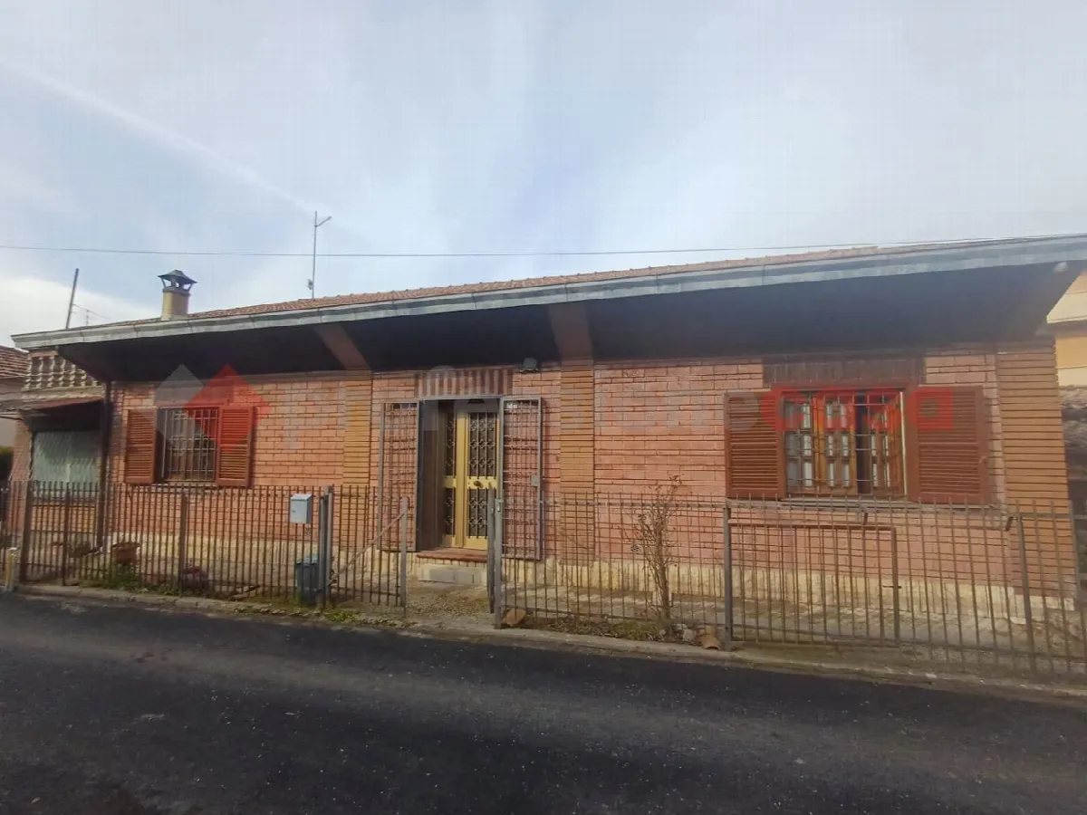 Casa indipendente in vendita a Ceprano - foto 1