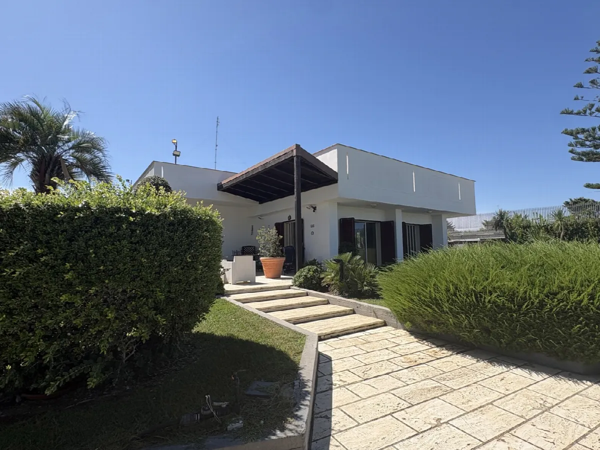 Villa in vendita a Bari - foto 1