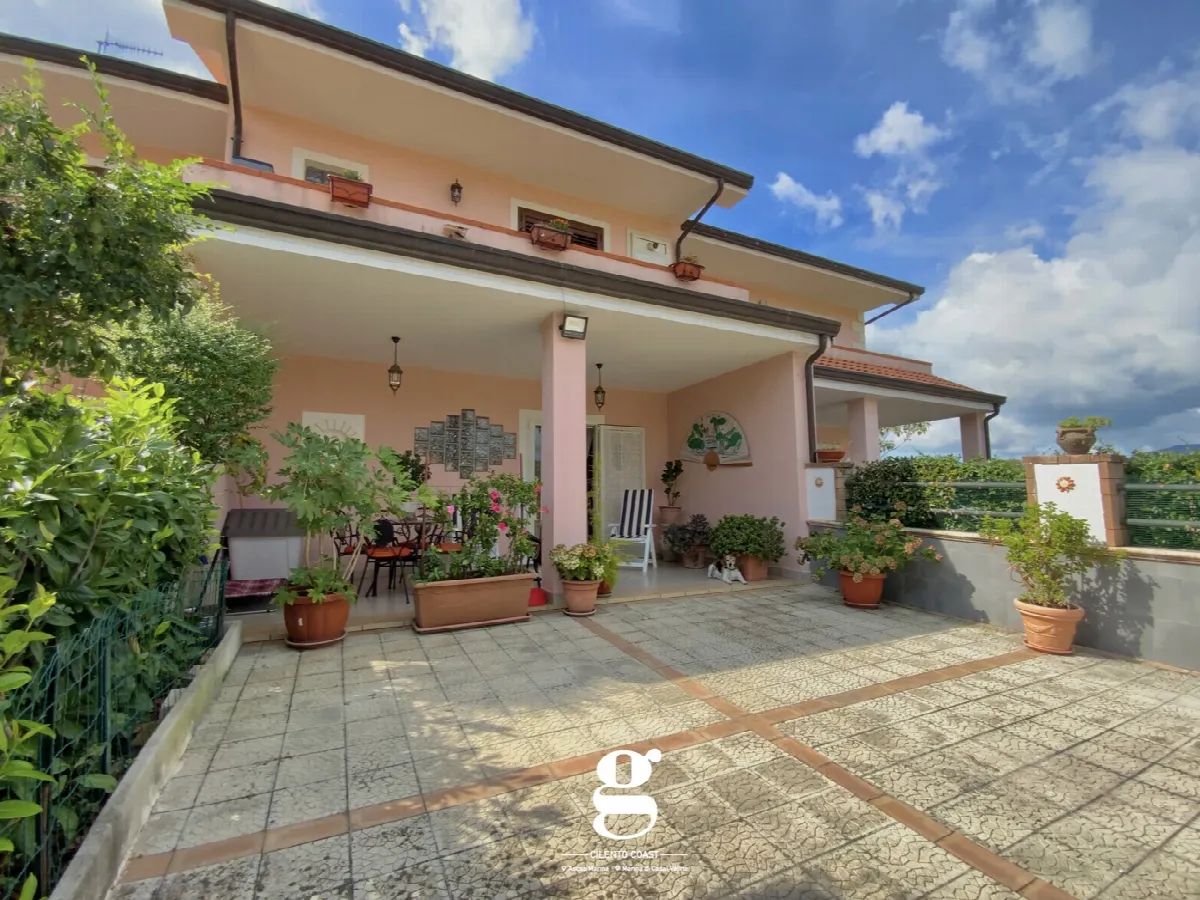 Villetta a schiera in vendita a Castelnuovo Cilento - foto 2
