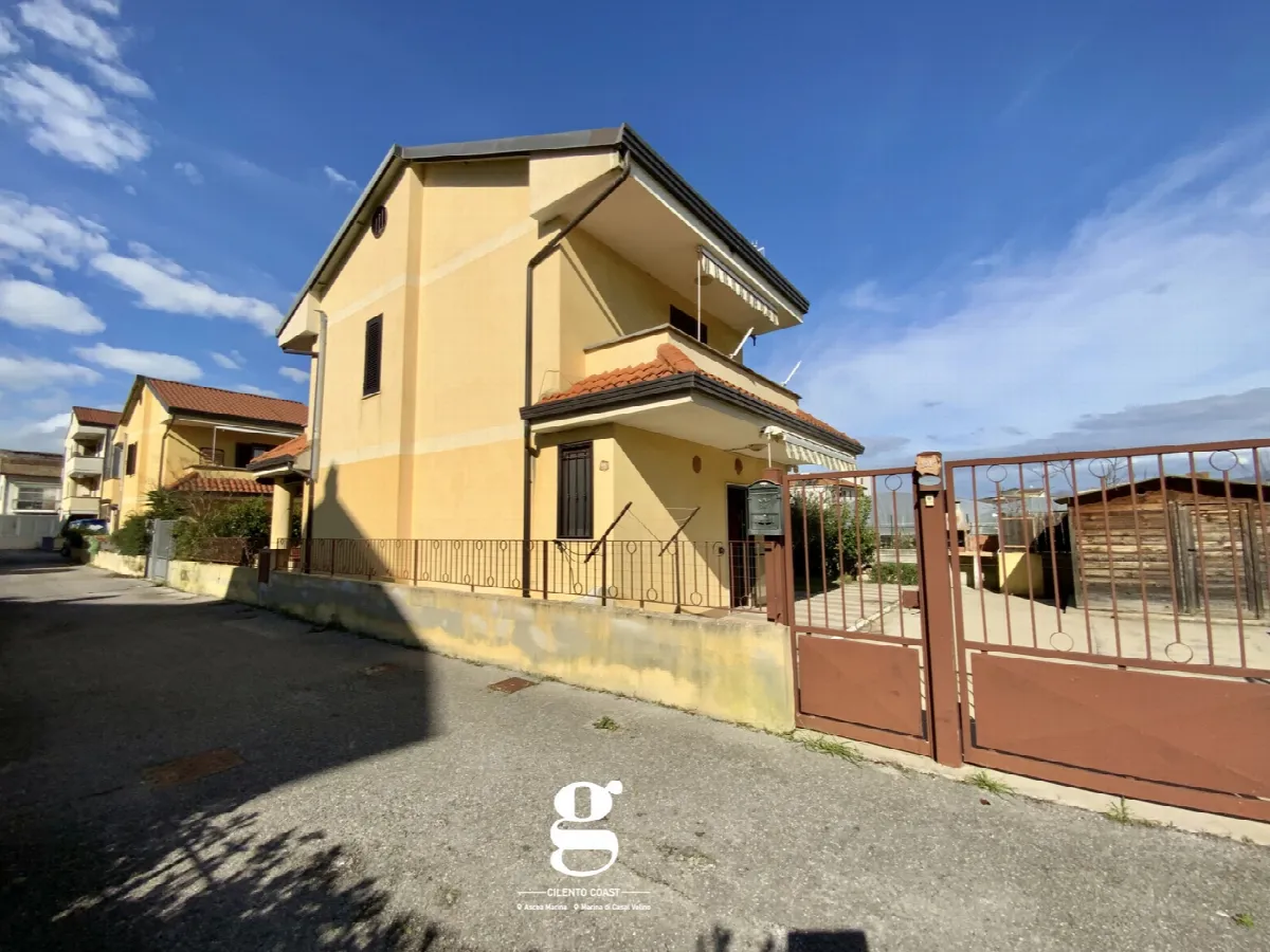 Villa in vendita a Castelnuovo Cilento - foto 1