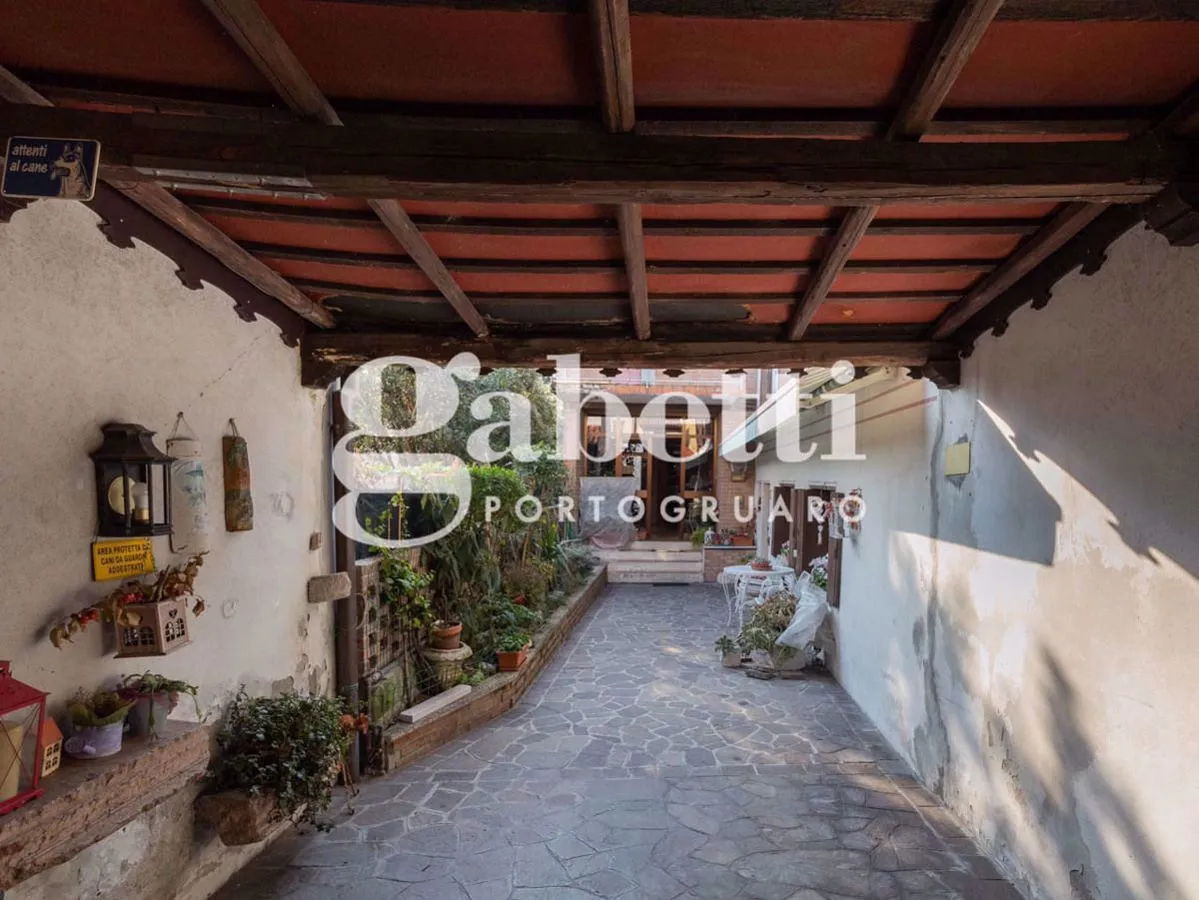 Casa indipendente in vendita a Portogruaro - foto 1