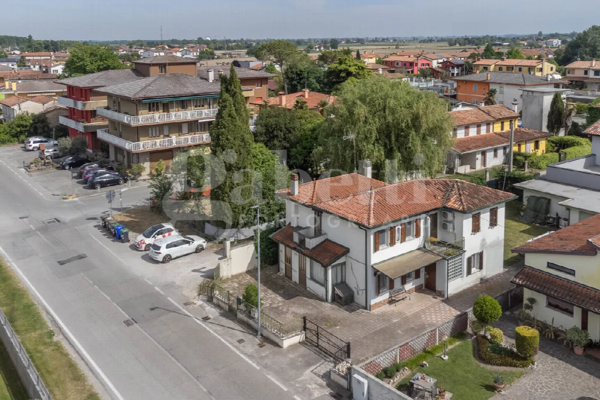 Casa indipendente in vendita a Concordia Sagittaria - foto 1