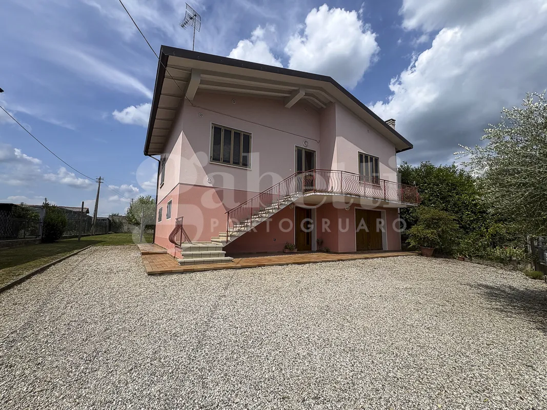 Casa indipendente in vendita a Teglio Veneto - foto 1