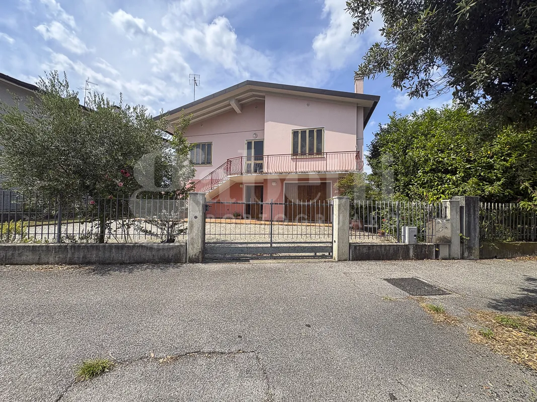 Casa indipendente in vendita a Teglio Veneto - foto 2