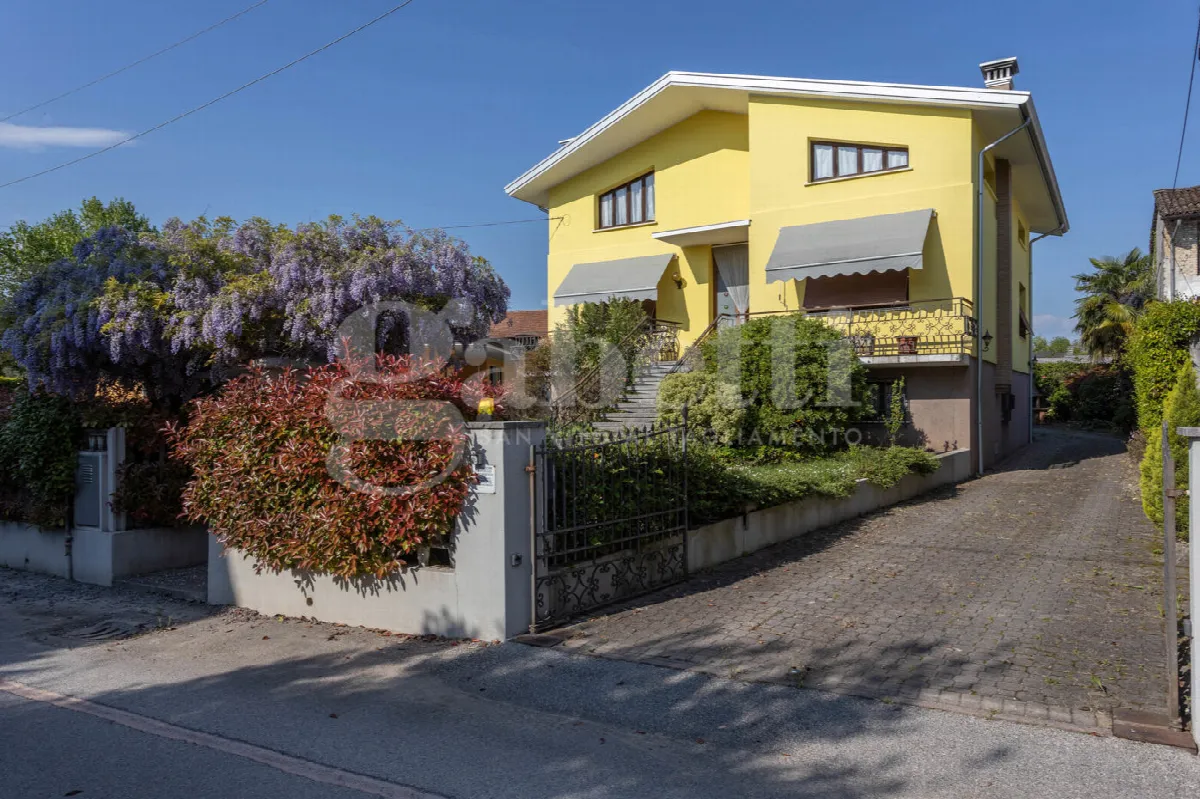 Casa indipendente in vendita a Zoppola - foto 1