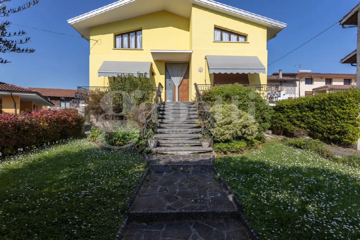 Casa indipendente in vendita a Zoppola - foto 2