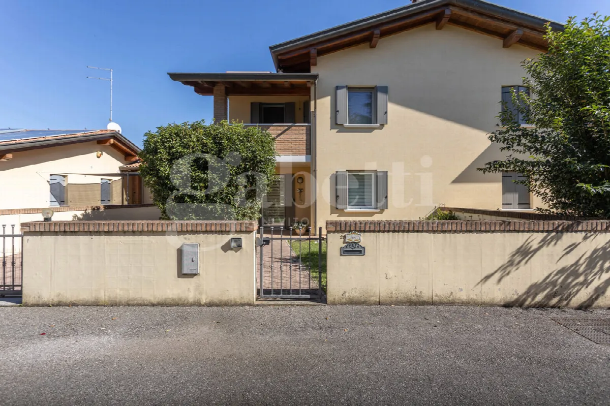 Casa bifamiliare in vendita a San Vito al Tagliamento - foto 2