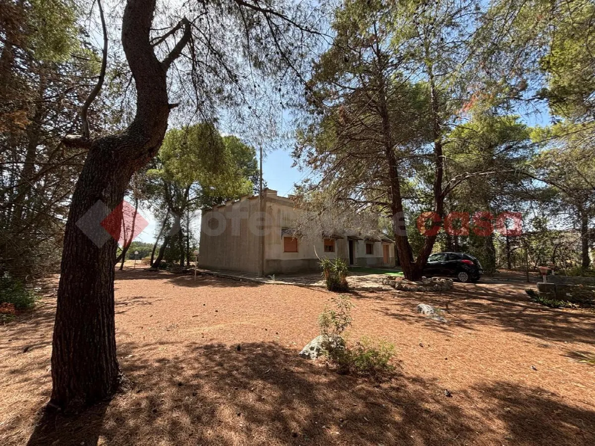 Villa in vendita a Sava - foto 1