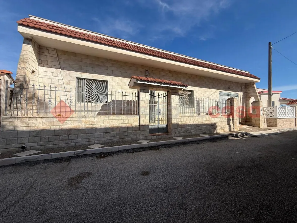 Casa indipendente in vendita a Manduria - foto 1