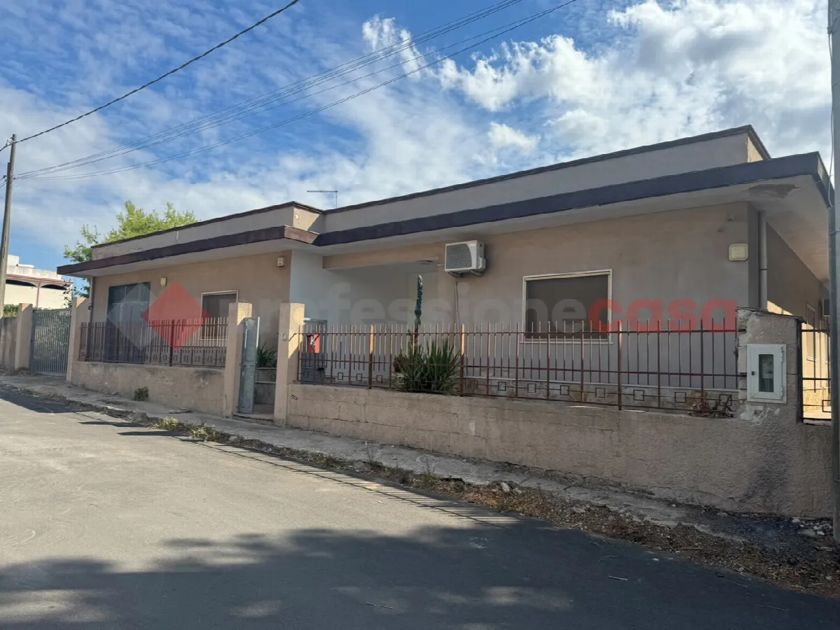 Villa in vendita a Lizzano - foto 1