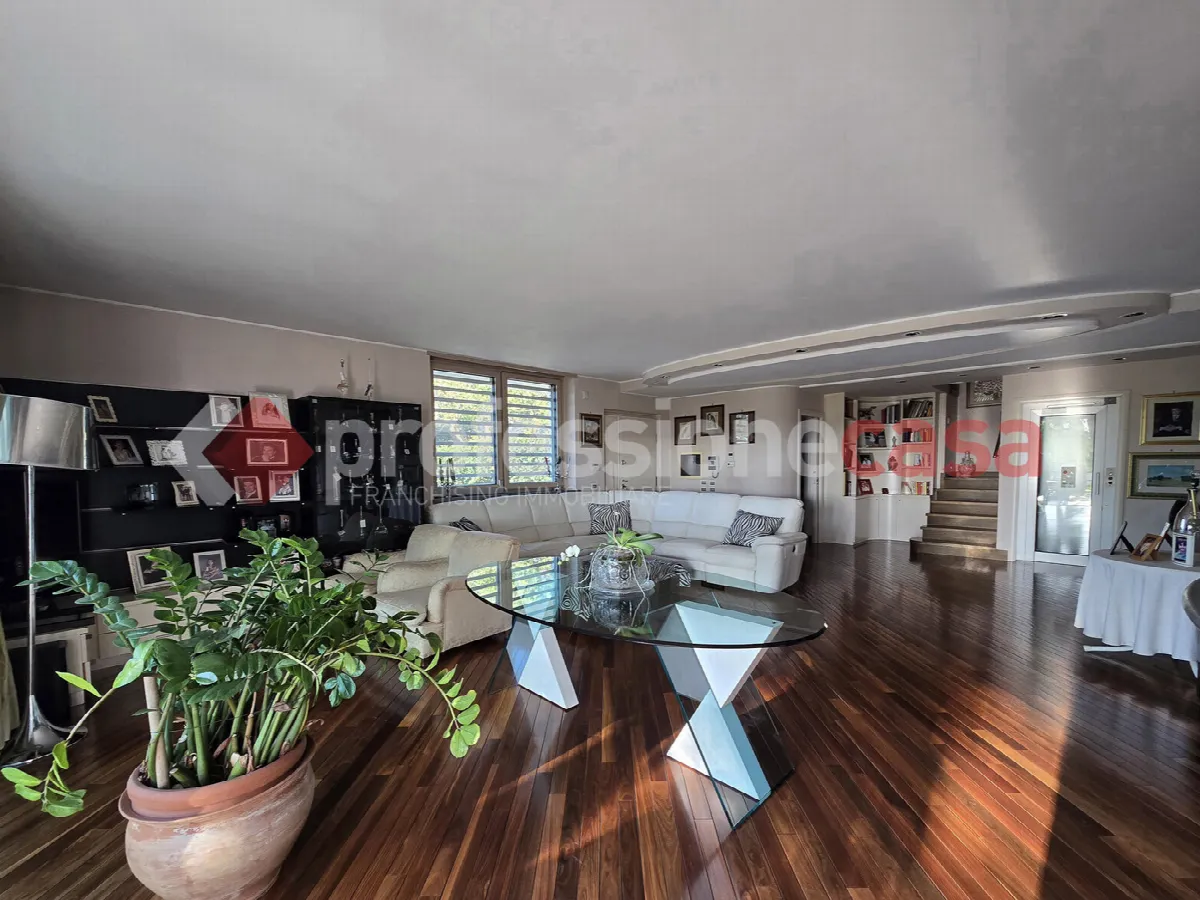 Villa in vendita a Roma - foto 3