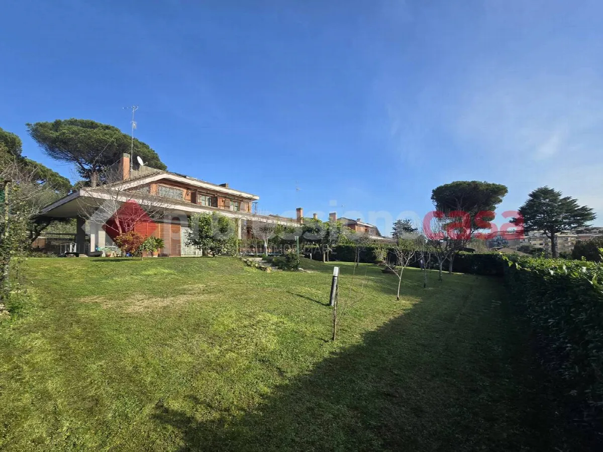 Villa in vendita a Roma - foto 1