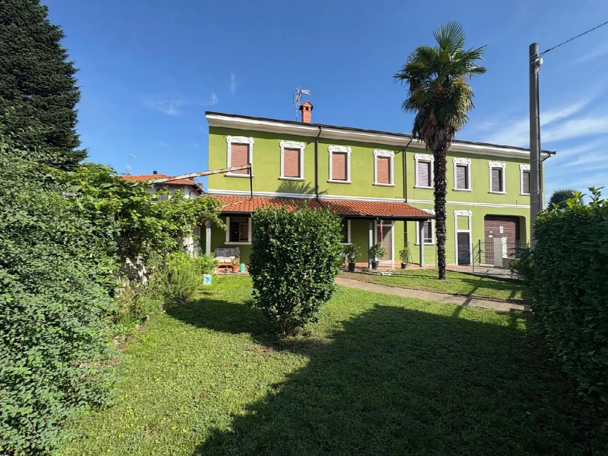 Villa in vendita a Mesero - foto 1