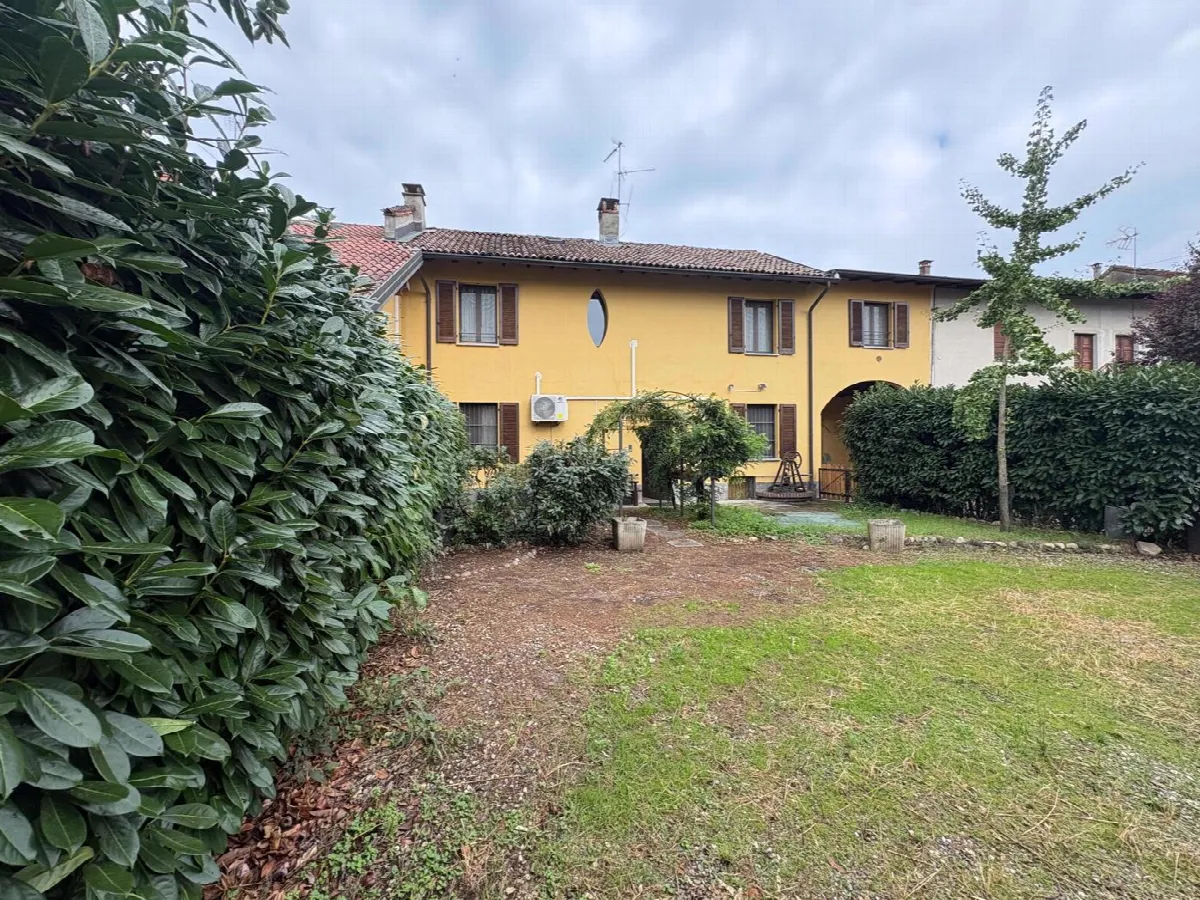 Casa indipendente in vendita a Robecco sul Naviglio - foto 2
